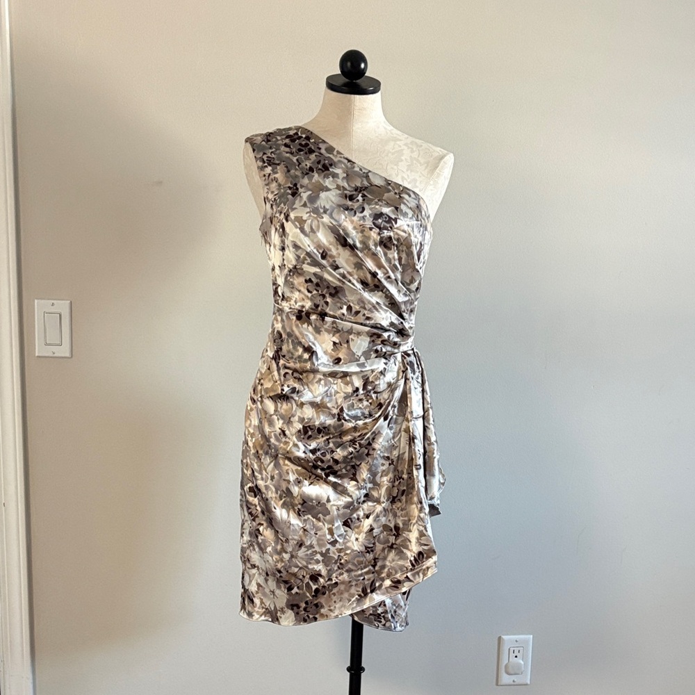 London Style One-Shoulder Black and Gray Dress